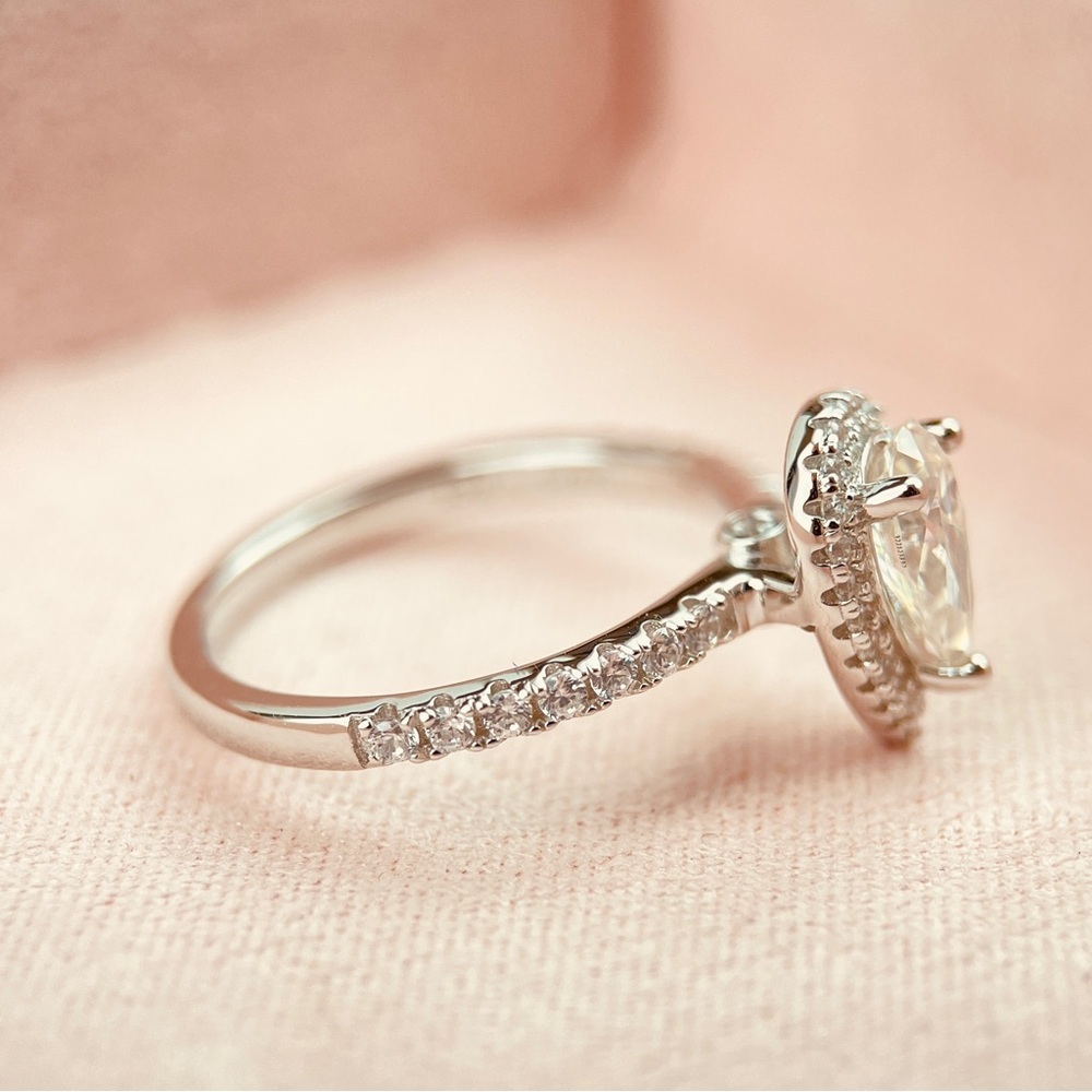 S925 with 18K Gold Plating Pear Shape Halo Travel Ring Moissanite 1.35ctw - Picture 4 of 6